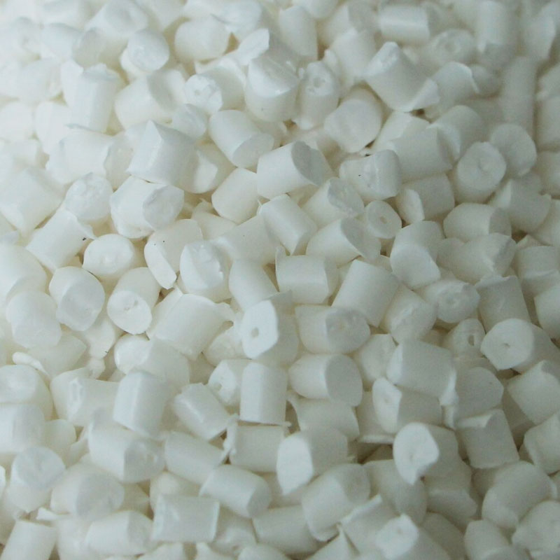 Materiál spomaľujúci horenie V0 Polypropylén (PP).